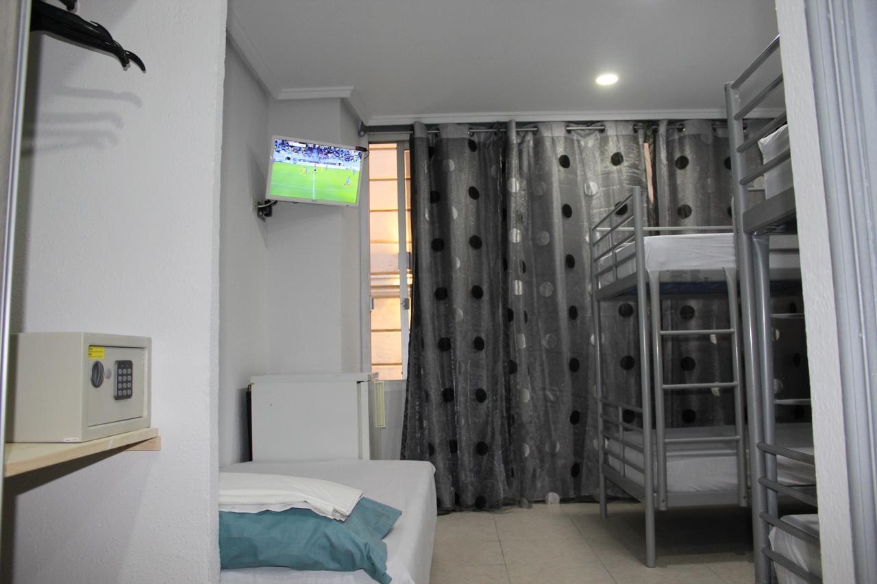 Hostal Mayor อาลิกันเต ภายนอก รูปภาพ