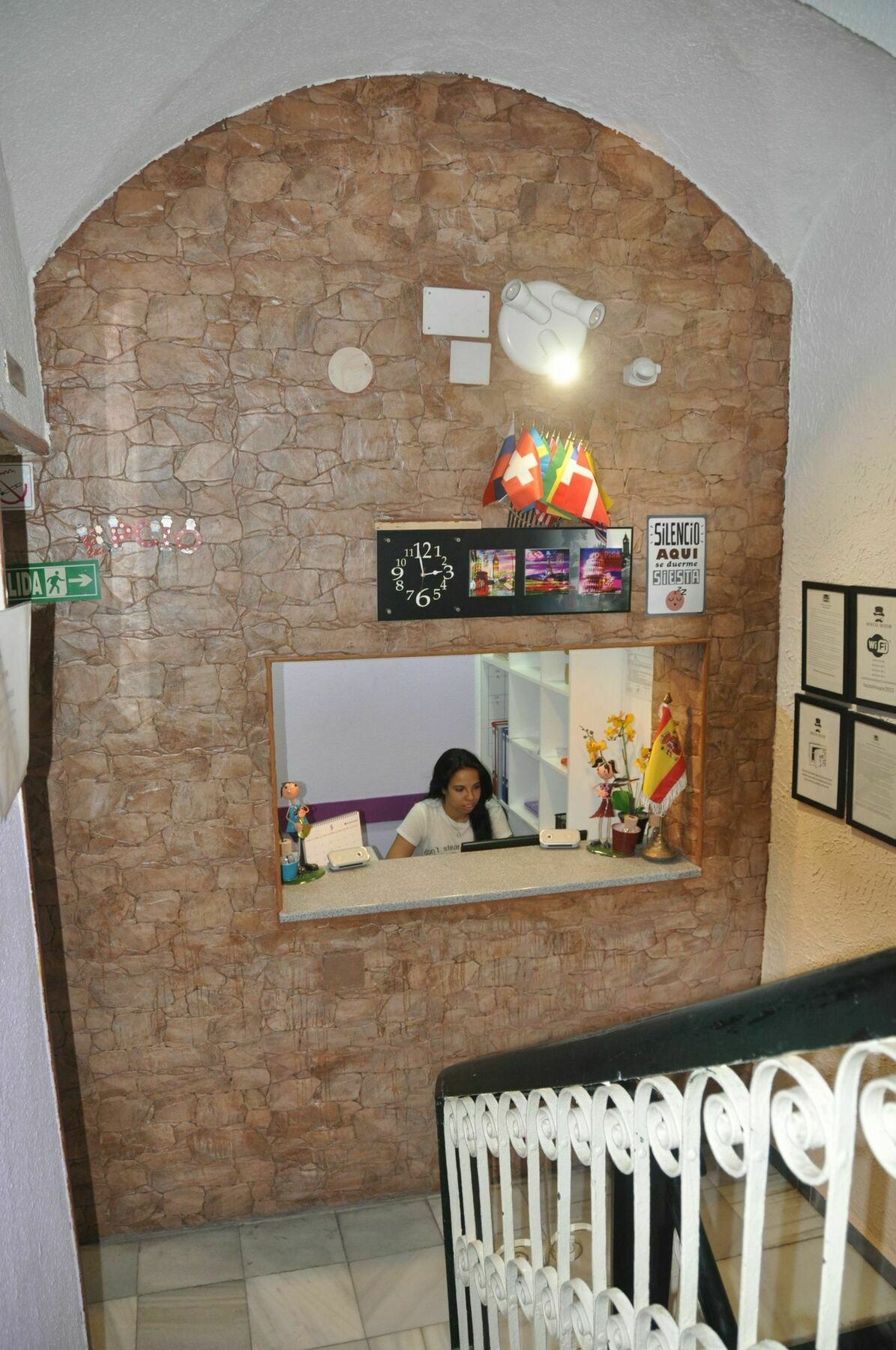 Hostal Mayor อาลิกันเต ภายนอก รูปภาพ